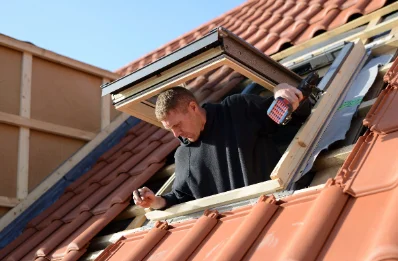 Pose de fenêtres de toit Velux à Lezey
